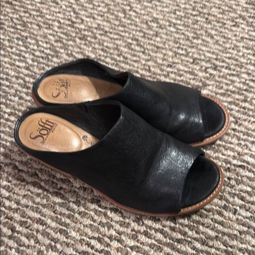 Sofft Black Leather Mules with Open Toe Design